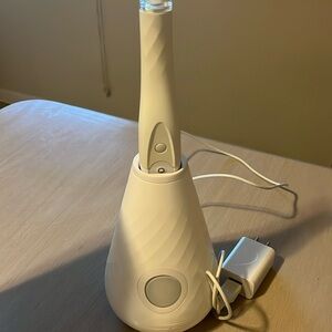 Umma Diamond Toothbrush & UV Sanitizer